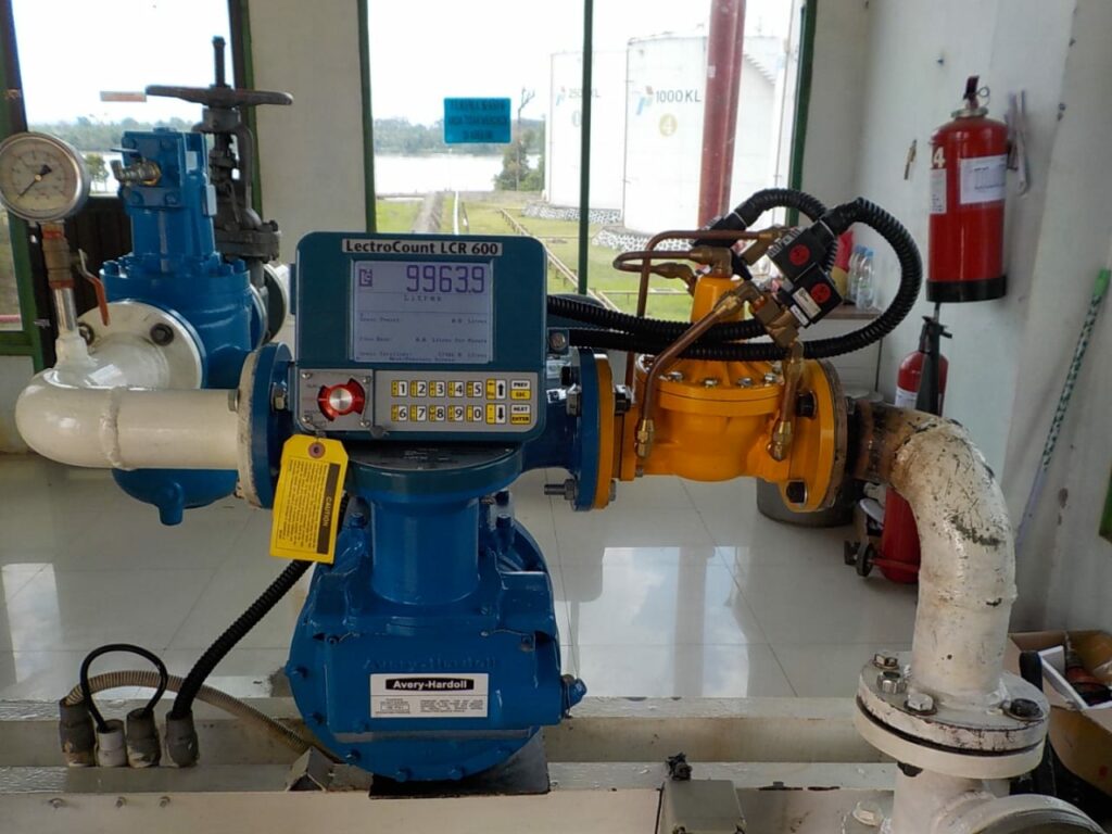 Precisely blend, produce, and distribute ethanol, biodiesel, and other renewable fuels using Flow Controls flow meters